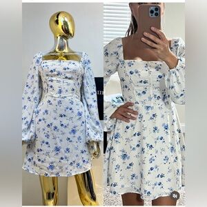 Hollister Blue and White Floral Long Sleeve Dress